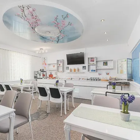 Am Schlossplatz Hotel 3*