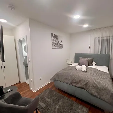 Am Schlossplatz Отель 4*